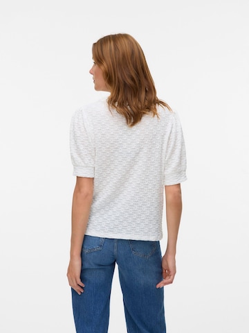 VERO MODA - Camiseta 'VMFlower' en blanco