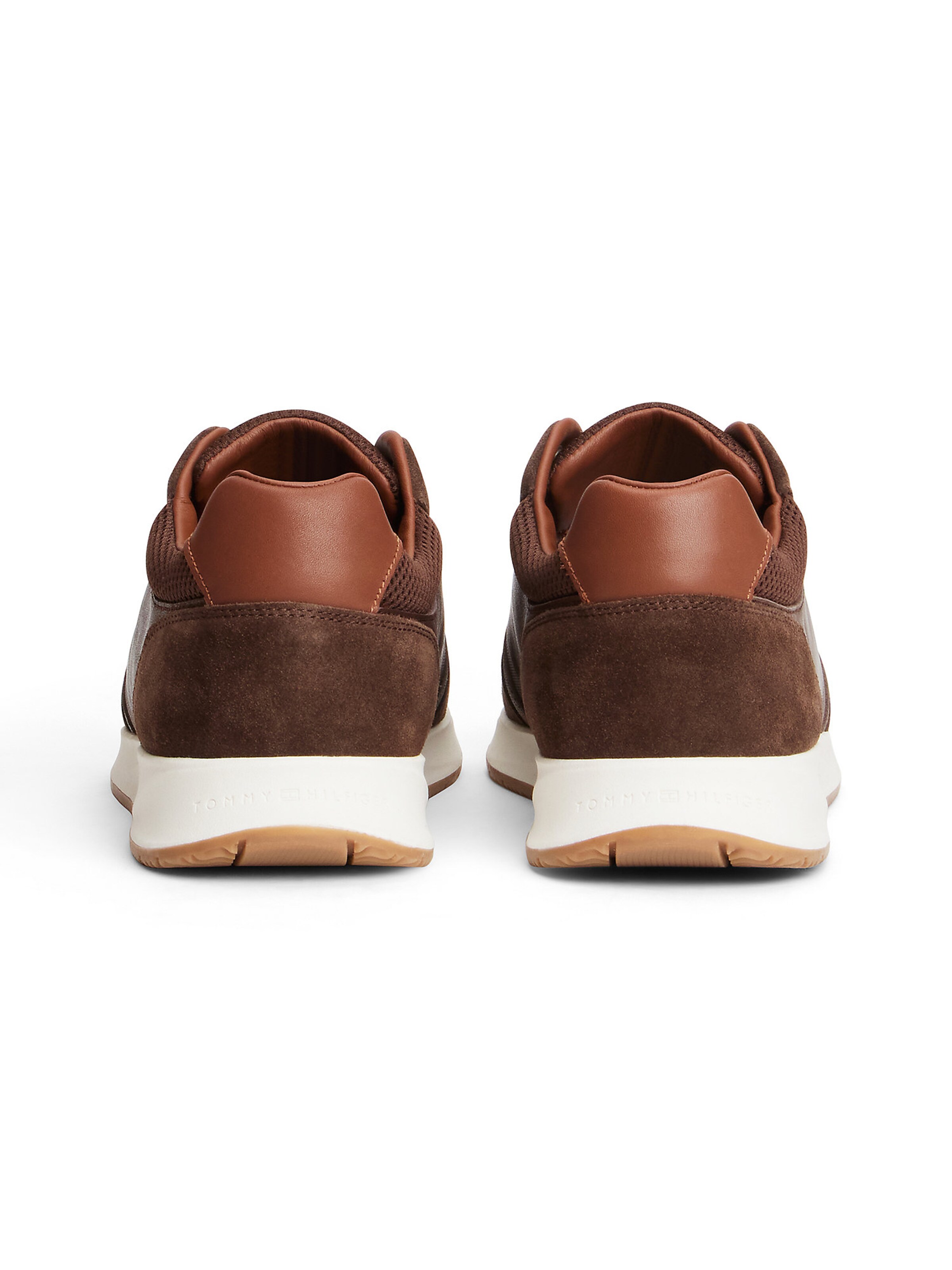 TOMMY HILFIGER Sneaker in Braun