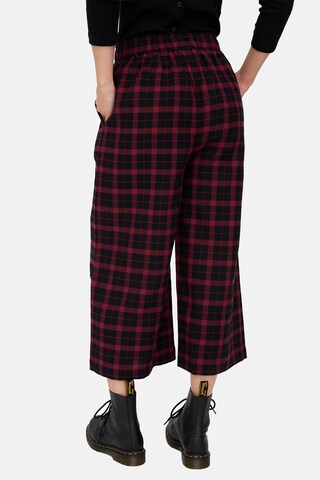 Turtledove London Regular Hose in Rot