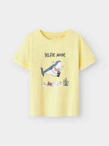 NAME IT T-Shirt in Gelb