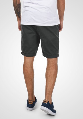 !Solid - Regular Calças chino 'HENK' em cinzento