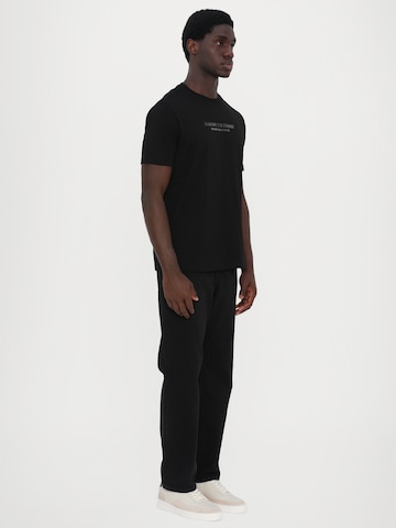 ARMANI EXCHANGE Футболка в Черный