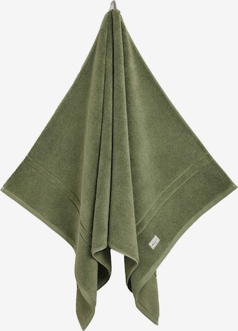 GANT Shower Towel in Green: front