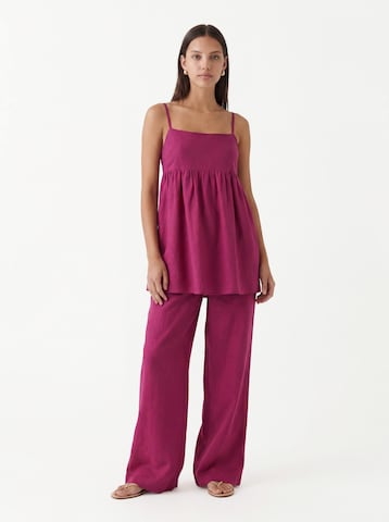 Loosefit Pantaloni di MAKARIĆ in rosso