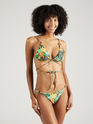 Nasty Gal Triangle Bikini in Green: front