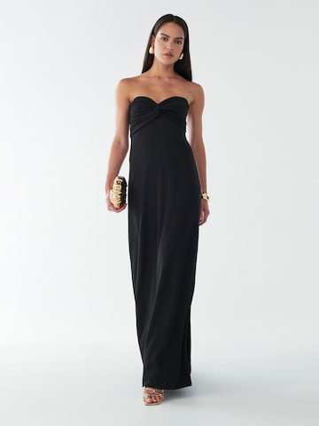 Rochie 'Chase' de la BWLDR pe negru