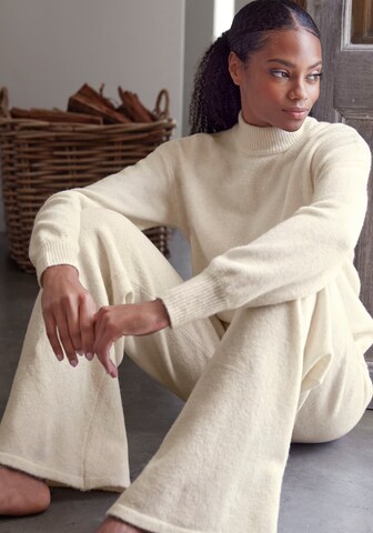 LASCANA Pullover in Beige