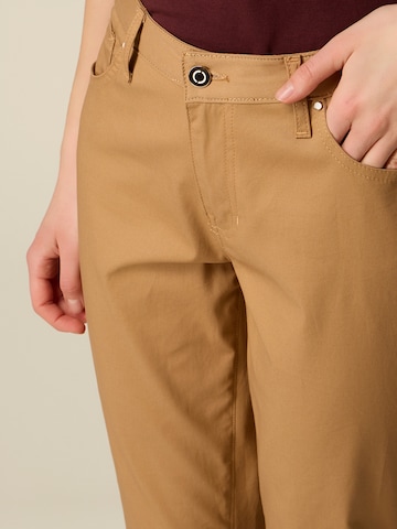 regular Pantaloni di oltre in marrone
