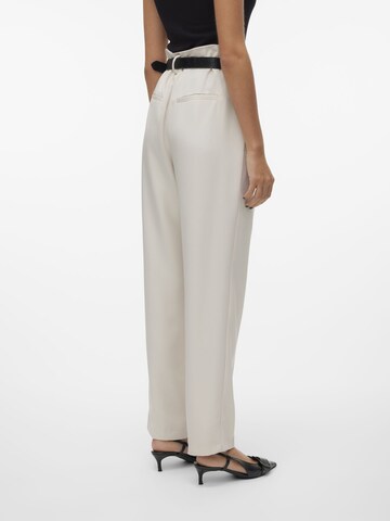 VERO MODA Regular Bundfaltenhose 'LUCIA' in Beige