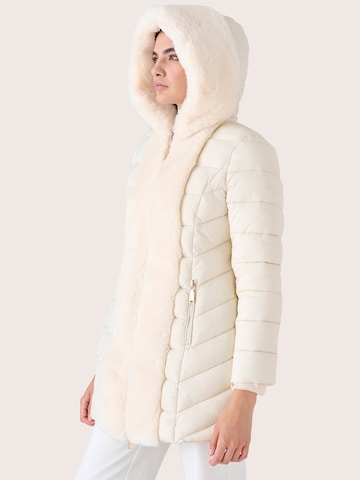 Camomilla Italia Wintermantel 'PICA' in Wit