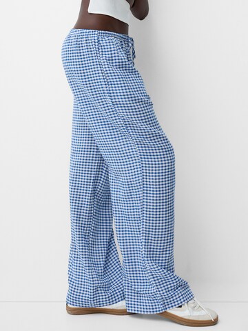 Regular Pantalon Bershka en bleu