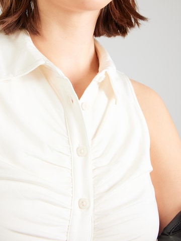 Chemisier 'ROBYN' GUESS en blanc