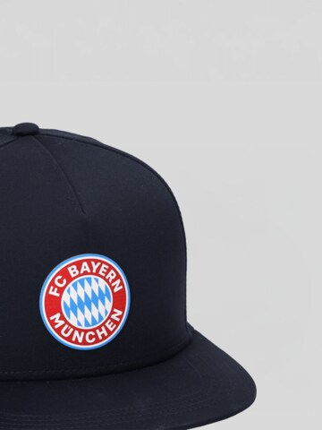 FC BAYERN MÜNCHEN Snapbackcap Essentials in Blau