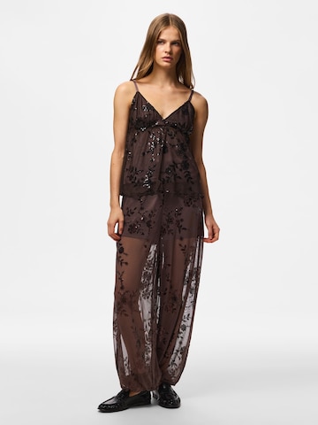 Top 'EVITA' di PIECES in marrone