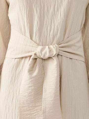Hiccup Kleid in Beige