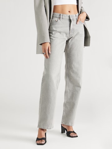 Gina Tricot regular Jeans i grå: forside