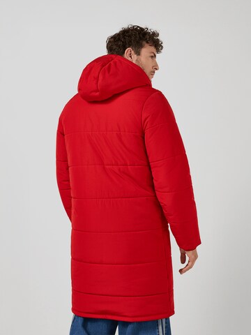 FC BAYERN MÜNCHEN Winter Coat in Red