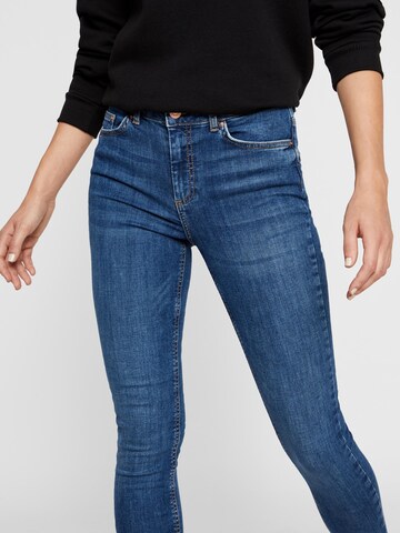 Skinny Jeans 'Delly' de la PIECES pe albastru