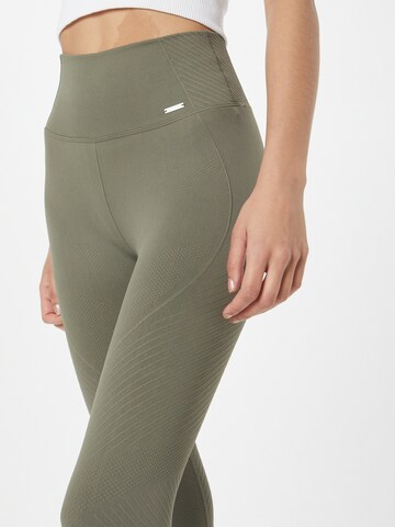 aim'n Skinny Workout Pants in Green