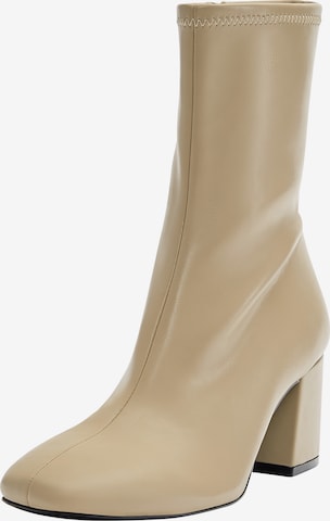 Pull&Bear Ankle Boots in Beige: front