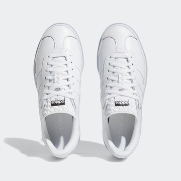 Baskets basses 'Gazelle Bold' ADIDAS ORIGINALS en blanc