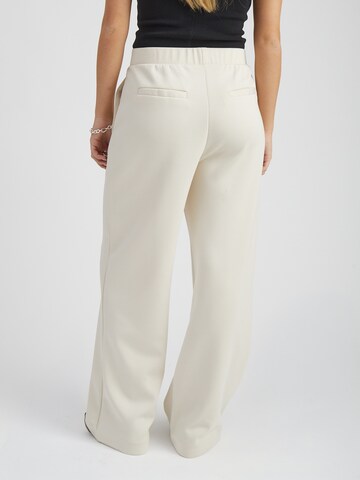 Peppercorn - Pierna ancha Pantalón 'Minnie' en beige