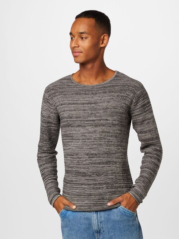 Pull-over 'Tucker' INDICODE JEANS en gris : devant