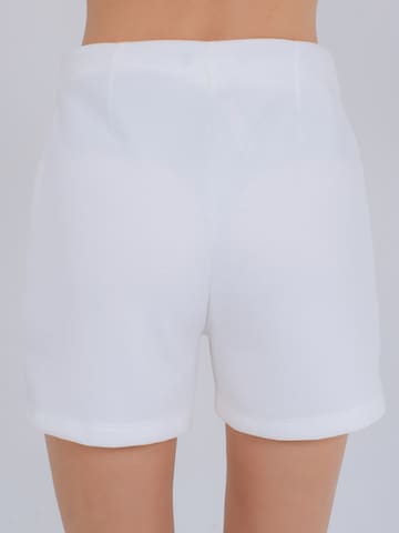 Regular Pantalon ' Lein ' FRESHLIONS en blanc