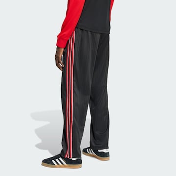 ADIDAS ORIGINALS Loosefit Hose 'Firebird' in Schwarz