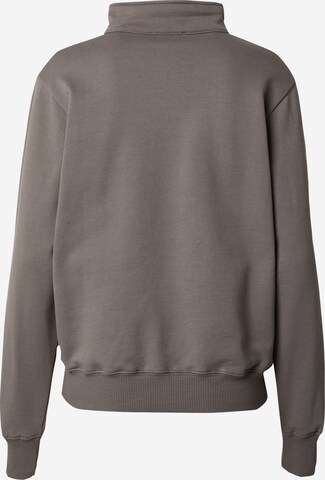 FCBM Sweatshirt 'Ava' in Grau