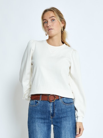 Peppercorn Sweatshirt 'Gloria' in White: front