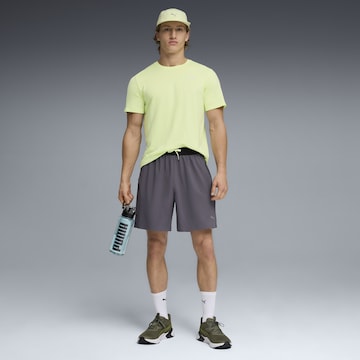 PUMA Regular Sportshorts in Grau