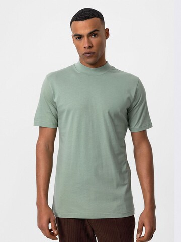 Antioch Shirt in Green: front