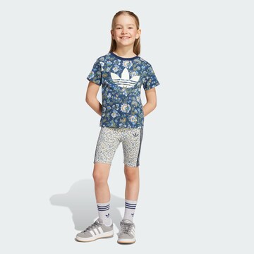 ADIDAS ORIGINALS Set 'Adidas Originals x Liberty London' in Blue: front