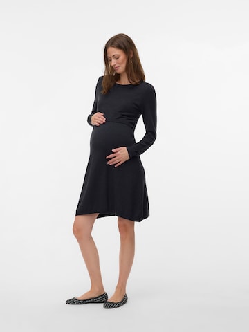 pelēks MAMALICIOUS Adīta kleita 'MLMONICA JUNE'