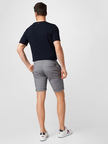 TOM TAILOR DENIM Regular Shorts in Grau