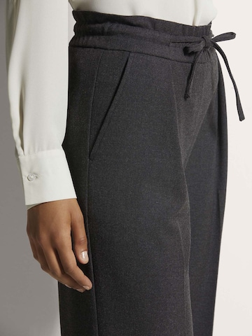Loosefit Pantalon cargo MADELEINE en gris