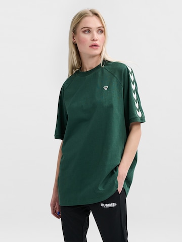 T-Shirt fonctionnel Hummel en vert : devant