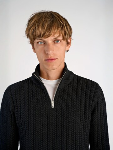 Lindbergh Sweater in Black