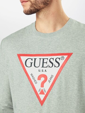 GUESS Sweatshirt 'Audley' in Grau