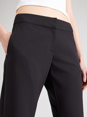 WEEKDAY Широки крачоли Панталон 'Kiros' в черно