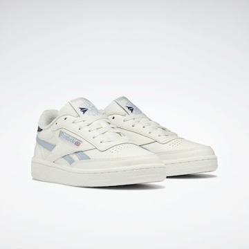 Baskets basses 'Revenge' Reebok en blanc