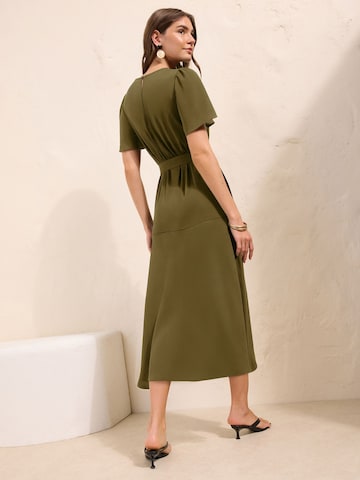 Robe Friends Like These en vert