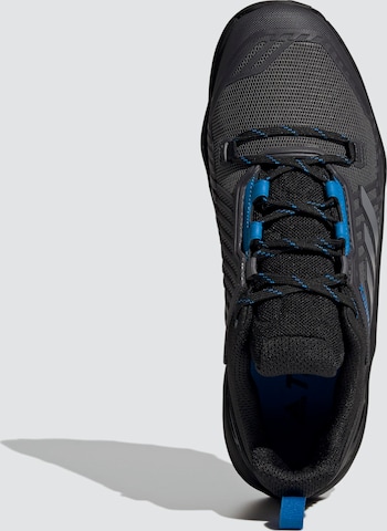 Scarpa bassa 'SWIFT R3' di ADIDAS TERREX in nero