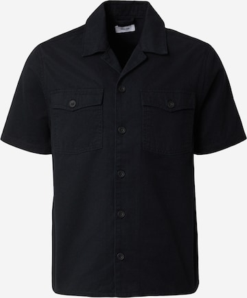 DAN FOX APPAREL Comfort Fit Paita 'Nelson' värissä musta: etupuoli