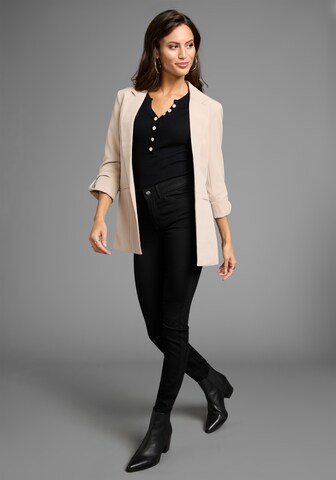 LAURA SCOTT Sweater in Black