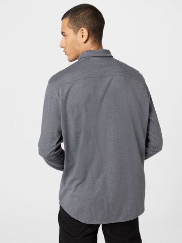 Coupe regular Chemise TOM TAILOR en gris