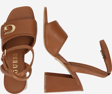 GUESS Sandal 'KERNARA' i brun