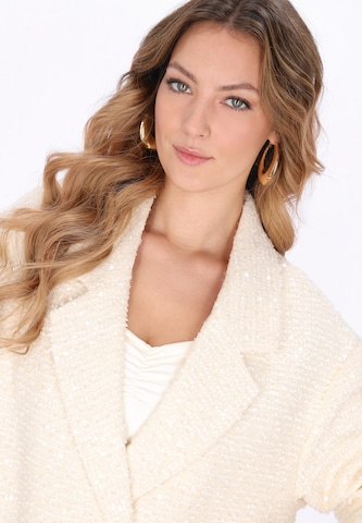 faina Between-seasons coat 'Festive' in White