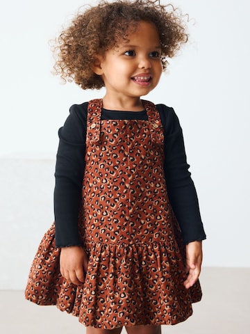Rochie de la Next pe maro
